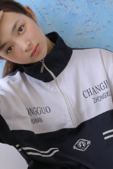 清纯美女入官场